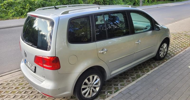 Volkswagen Touran cena 31900 przebieg: 231000, rok produkcji 2011 z Kobyłka małe 191